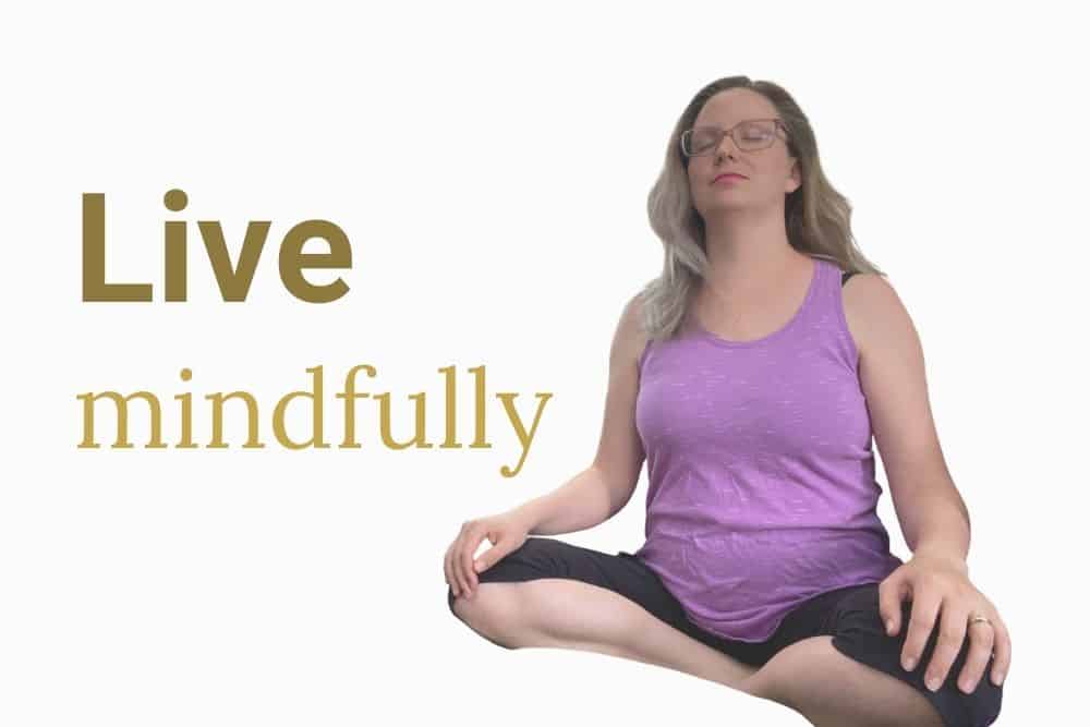 Samantha Radford meditating with mindful mama meditations